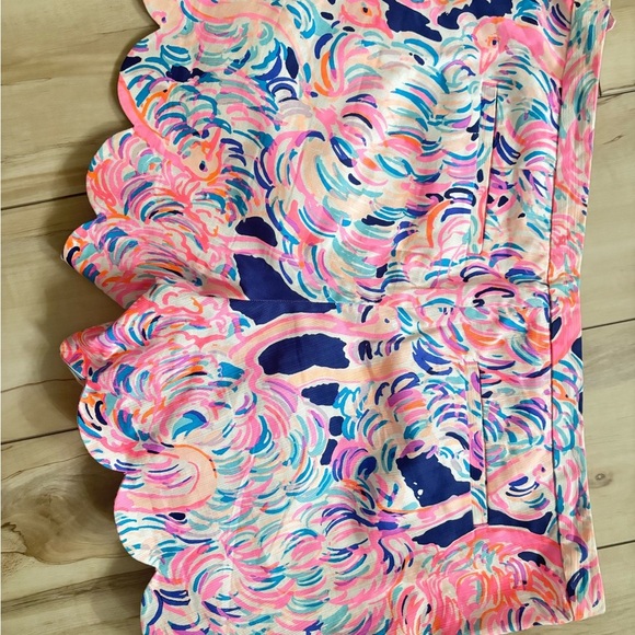 Lilly Pulitzer Pink and Blue Patterned Scalloped Hem Shorts - Picture 4 of 8